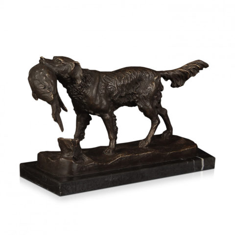 bronzova socha polovnicky pes