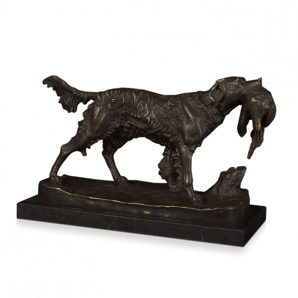 bronzova socha polovnicky pes